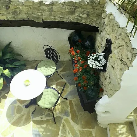 Casa Blanca Bed & Breakfast